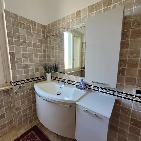Jolie Maison *